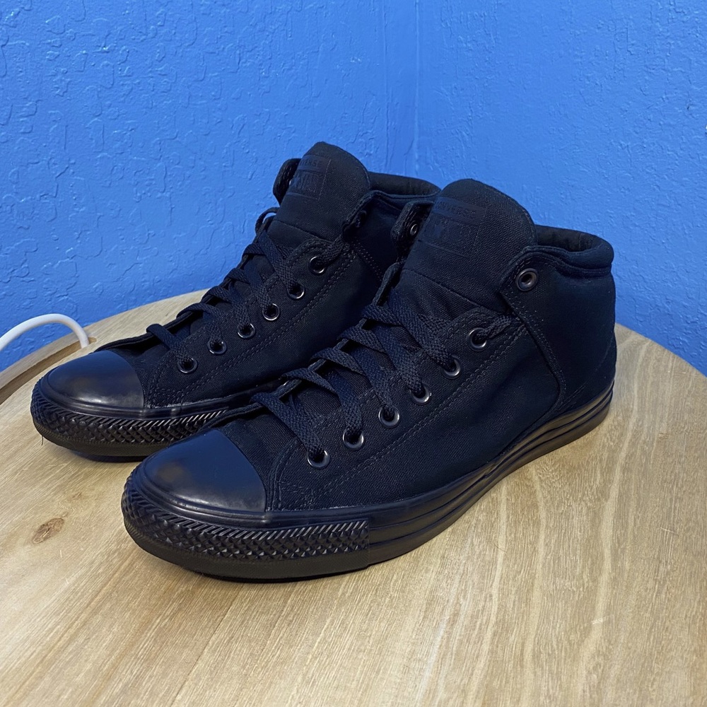 Converse Men’s High Top Sneakers in Black